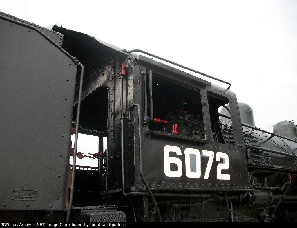 UP 6072, engineer's cab side view close up